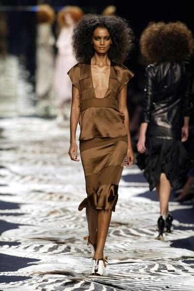 Yves Saint Laurent 2004 Spring 